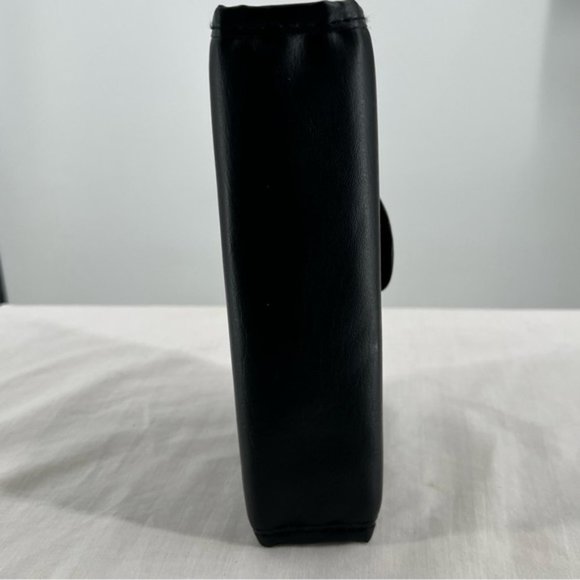 Travel  Medication Pill Book - 14 Days with detachable compartments Black - Picture 2 of 7